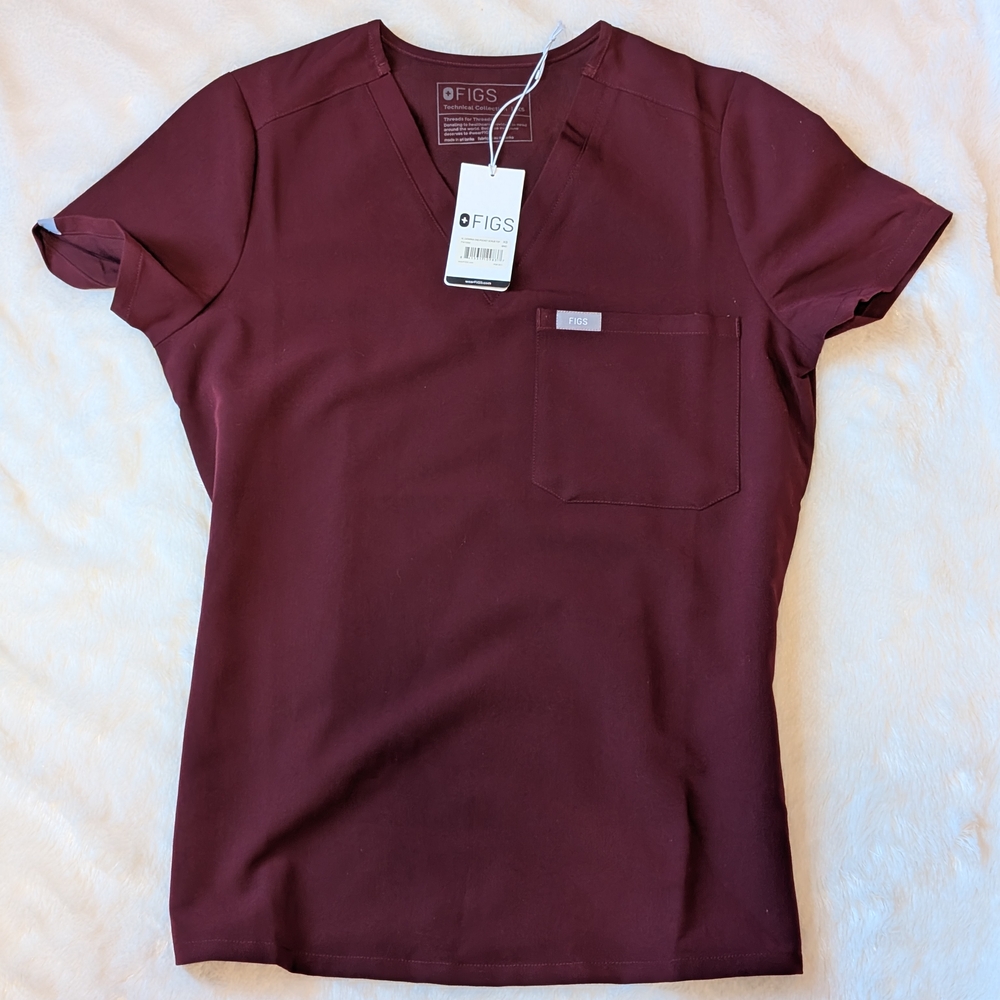 Figs Women's Short Sleeve Scrub Top in Burgundy